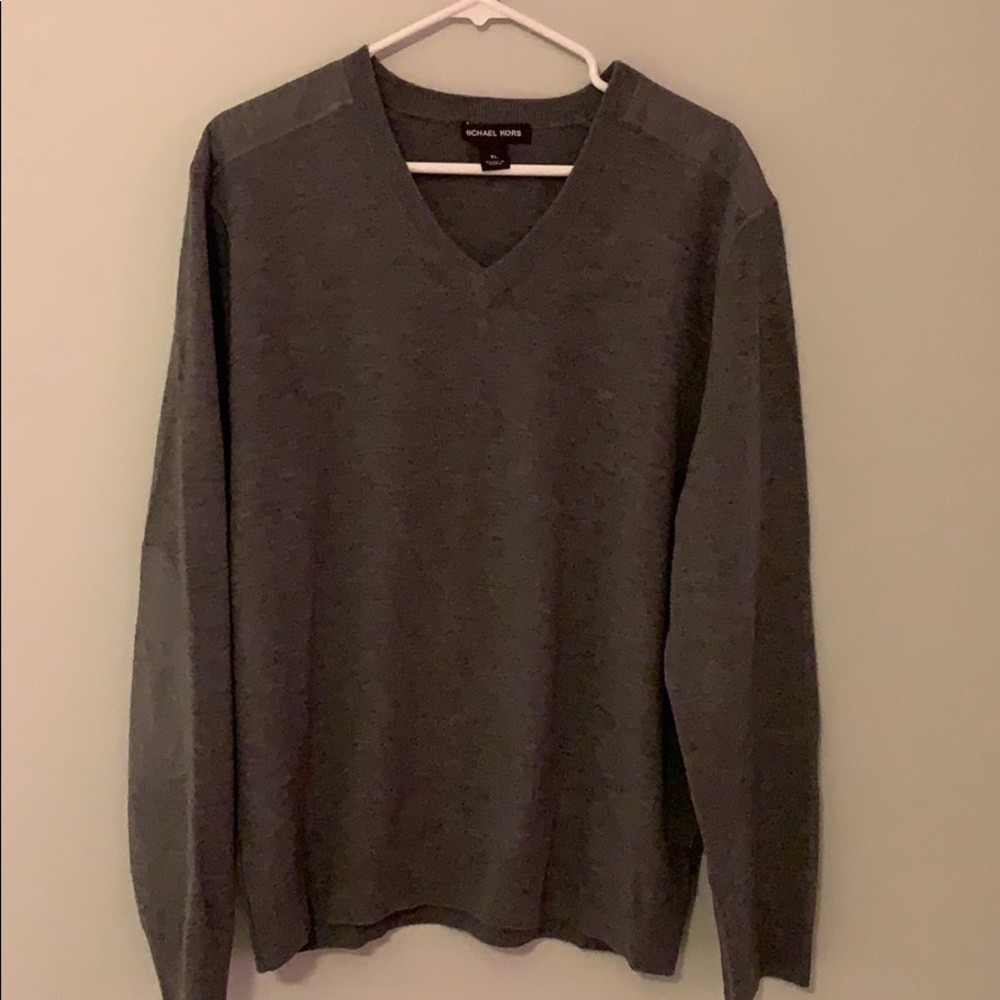 Michael Kors men’s V-neck sweater size XL